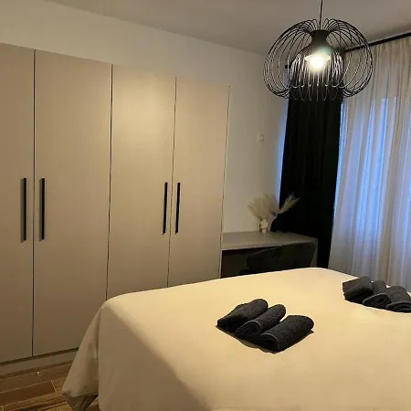 Lumiere Apartman *
